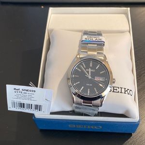 Mens Watch. Seiko Solar water resistant. New with tags
